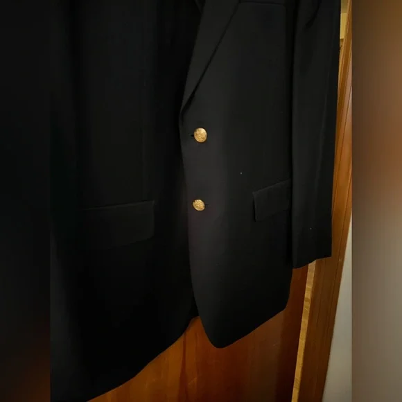 Ralph Lauren Navy Blue blazer w gold buttons 100% wool 42R worn once - Picture 3 of 16